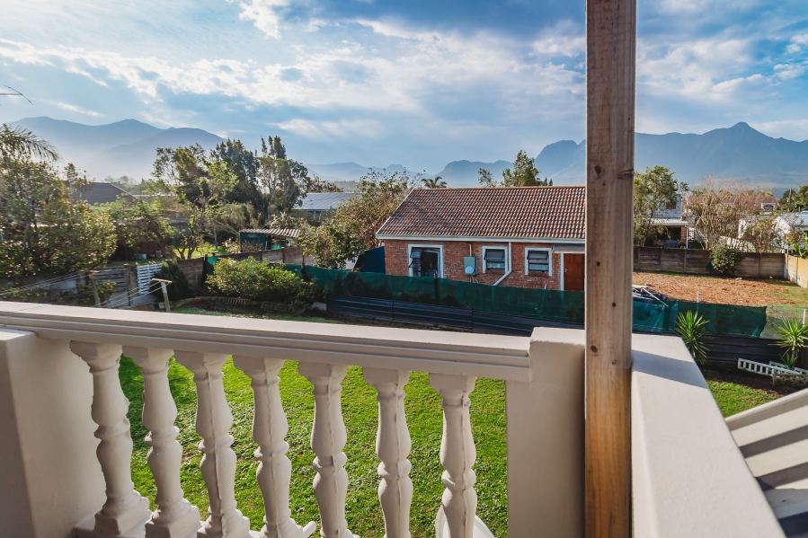 5 Bedroom Property for Sale in Blanco Western Cape